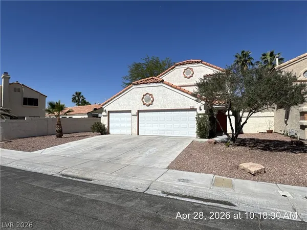 $2,395 | 2059 Club Crest Way, Henderson, NV 89014
