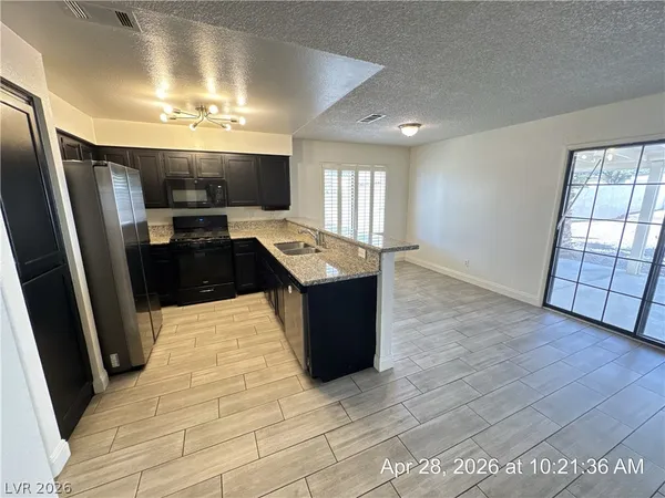 $2,395 | 2059 Club Crest Way, Henderson, NV 89014