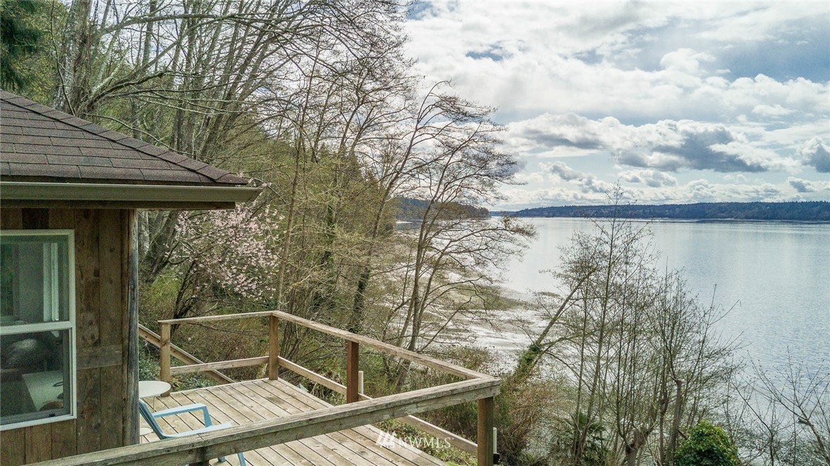 19115 Sunset Road Southwest Vashon, WA 98070 - Photo 1 of 19 Gallery Image 1