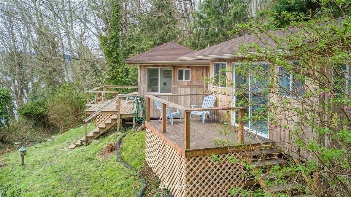 19115 Sunset Road Southwest Vashon, WA 98070 - Photo 9 of 19 Gallery Image 9