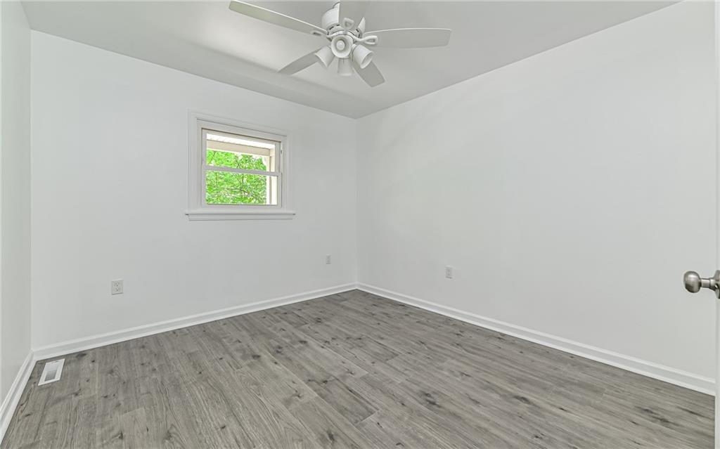 46 Winchell Street Pittsburgh, PA 15215 - Photo 12 of 18 Main level 2nd bedroom can also be used as dining room, office, etc.