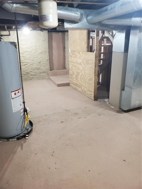 46 Winchell Street Pittsburgh, PA 15215 - Photo 18 of 18 Clean and dry basement can easily be finished.