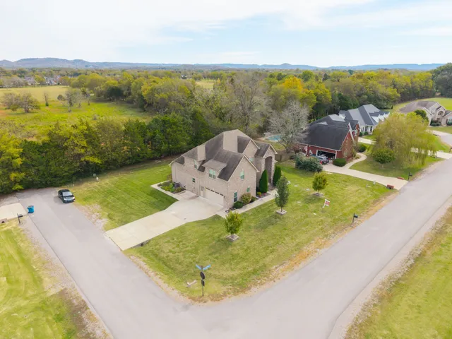 $665,000 | 4424 Thoroughbred Lane, Murfreesboro, TN 37127