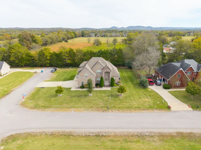 $665,000 | 4424 Thoroughbred Lane, Murfreesboro, TN 37127