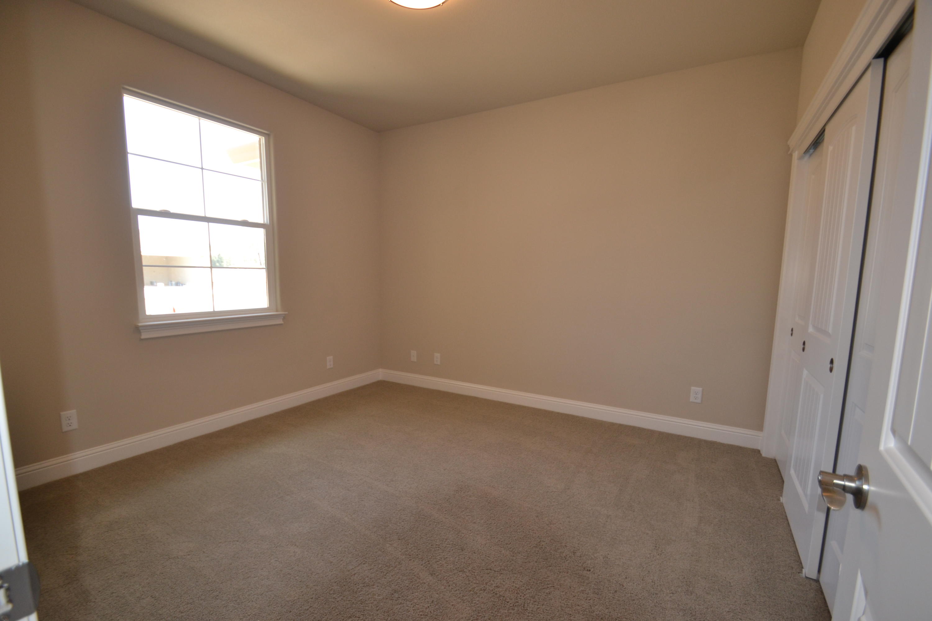 3345 Hotlam Road, Unit LOT 7 PH 3 Redding, CA 96002 - Photo 13 of 25 DSC_0523