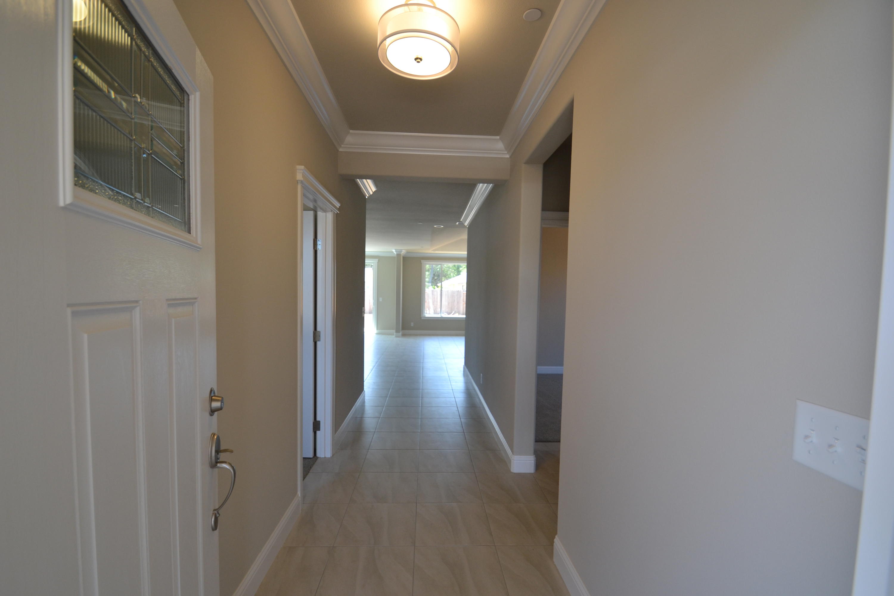 3345 Hotlam Road, Unit LOT 7 PH 3 Redding, CA 96002 - Photo 3 of 25 Entry