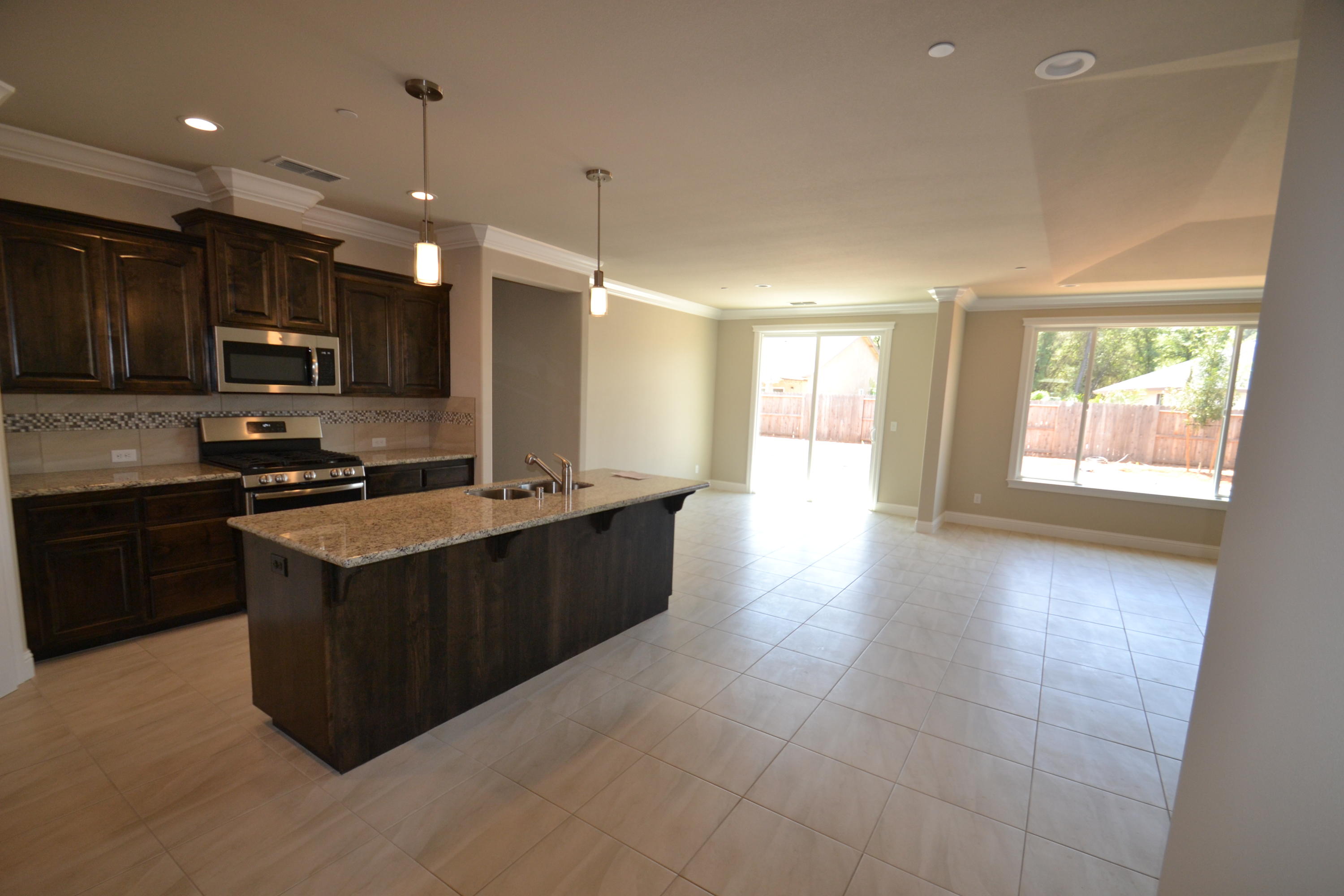 3345 Hotlam Road, Unit LOT 7 PH 3 Redding, CA 96002 - Photo 5 of 25 Kitchen