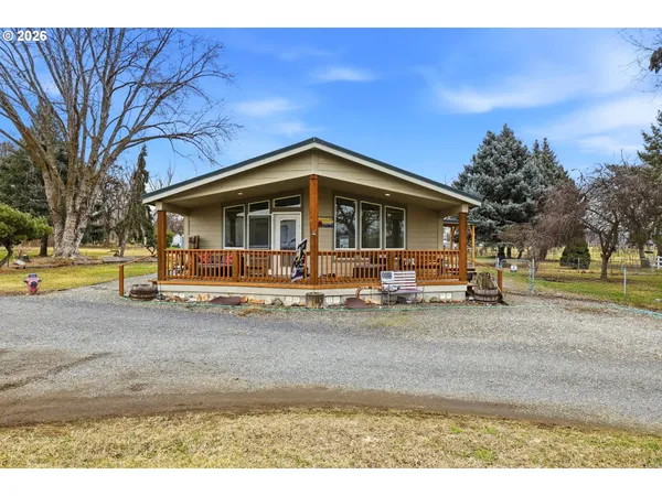$563,900 | 32945 Thorny Grove Lane, Hermiston, OR 97838
