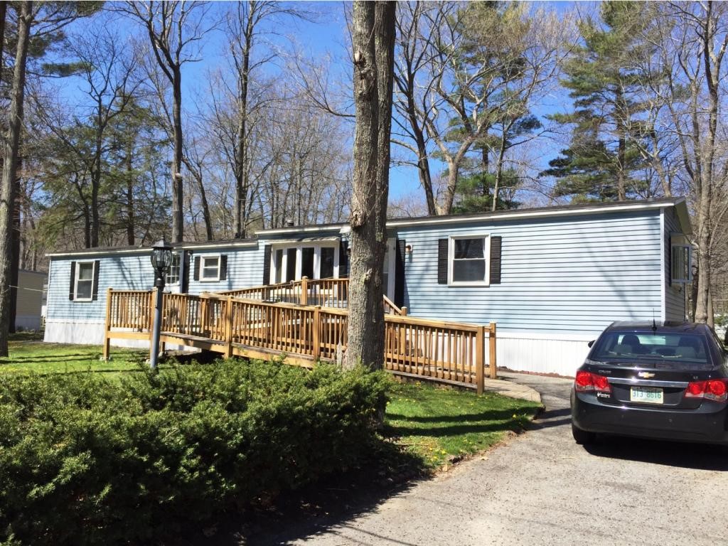 45 Bruce Road Seabrook, NH 03874 - Photo 2 of 22