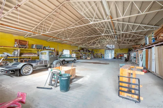 $2,495,000 | 29525 Main, Orient, NY 11957