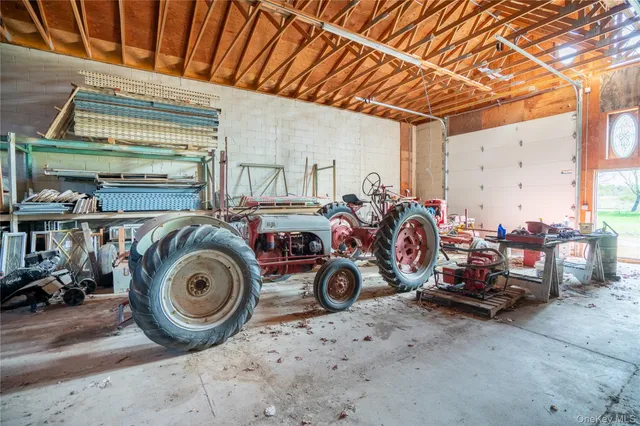 $2,495,000 | 29525 Main, Orient, NY 11957