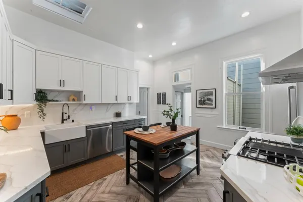 $1,495,000 | 483 Oak Street, San Francisco, CA 94102
