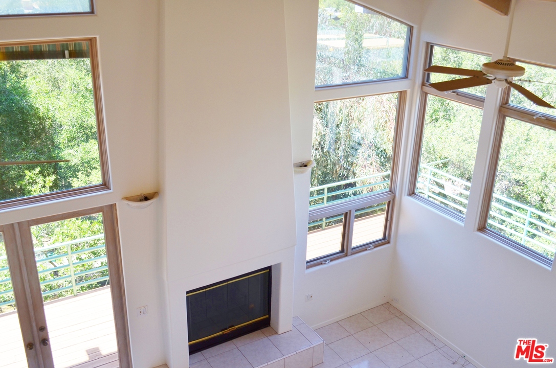 229 Muerdago Road Topanga, CA 90290 - Photo 12 of 35