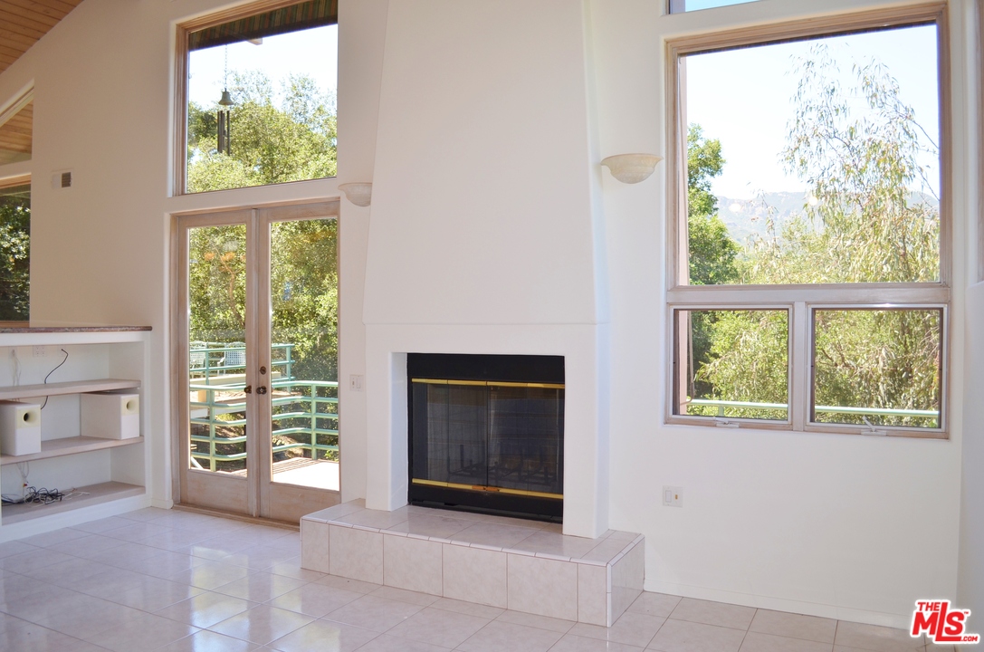 229 Muerdago Road Topanga, CA 90290 - Photo 16 of 35