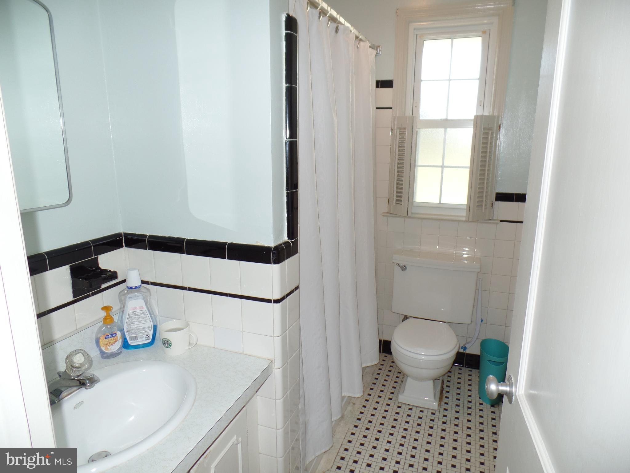 1708 Olney Road Falls Church, VA 22043 - Photo 9 of 10 Gallery Image 9