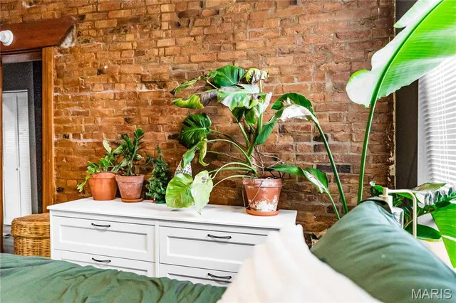 $508,500 | 2211 Menard Street, Unit R, St. Louis, MO 63104