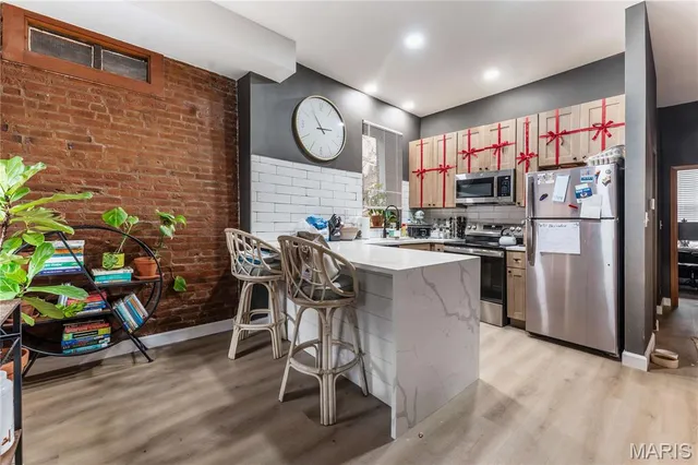 $508,500 | 2211 Menard Street, Unit R, St. Louis, MO 63104