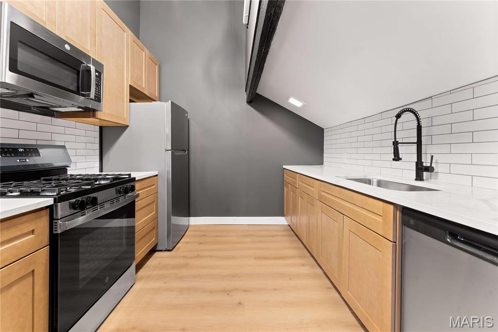 2211 Menard Street, Unit R St. Louis, MO 63104 - Photo 30 of 62