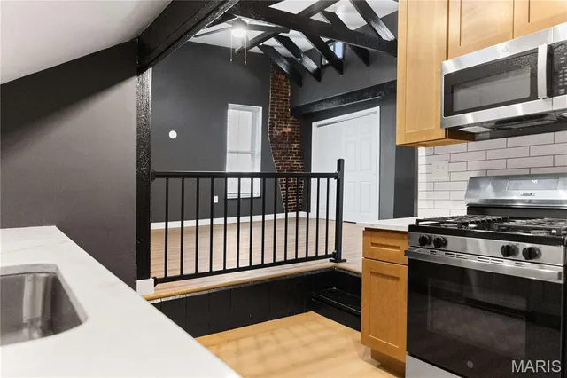 $508,500 | 2211 Menard Street, Unit R, St. Louis, MO 63104