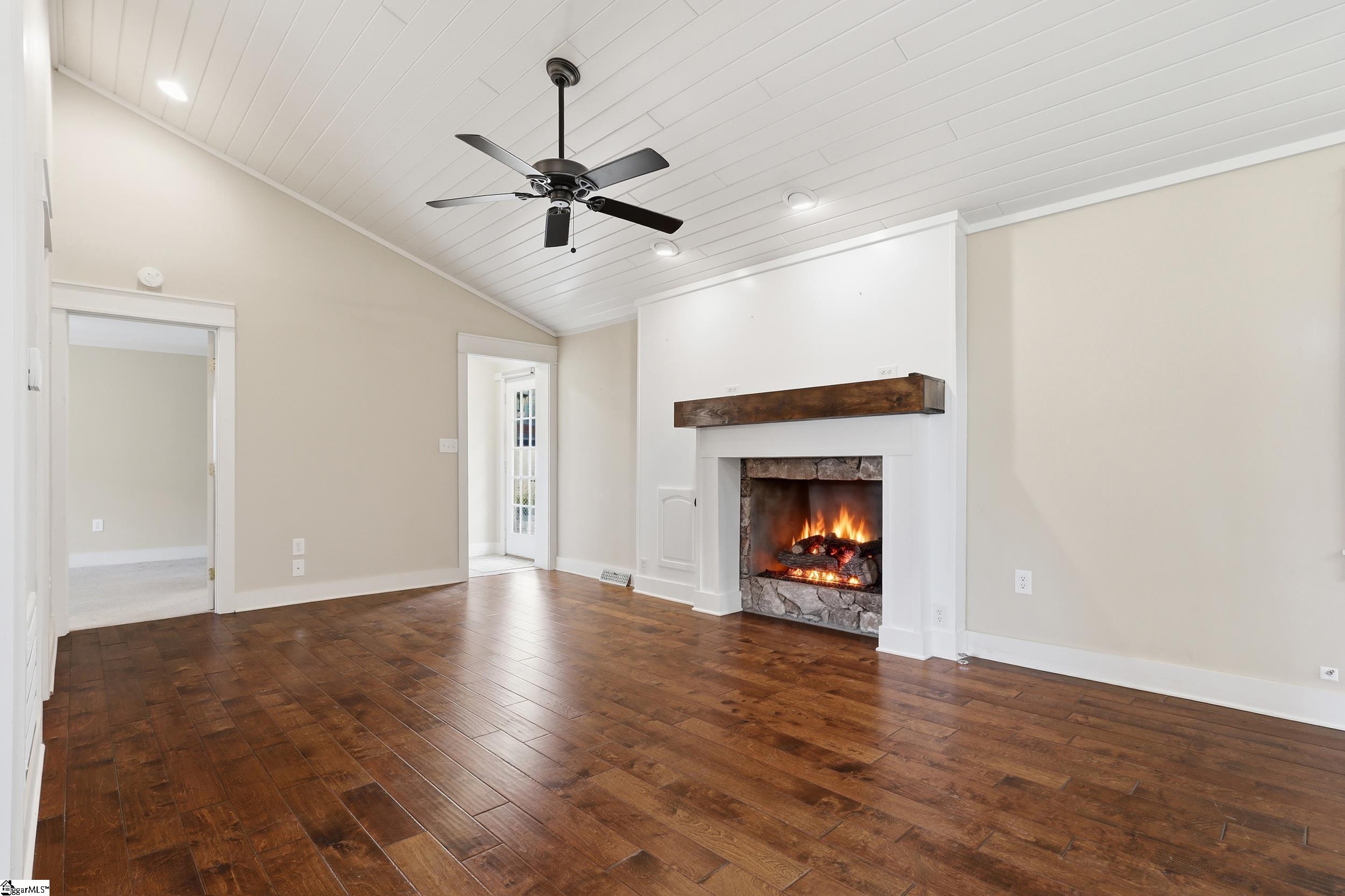 223 Meadow Lane Easley, SC 29642 - Photo 11 of 42