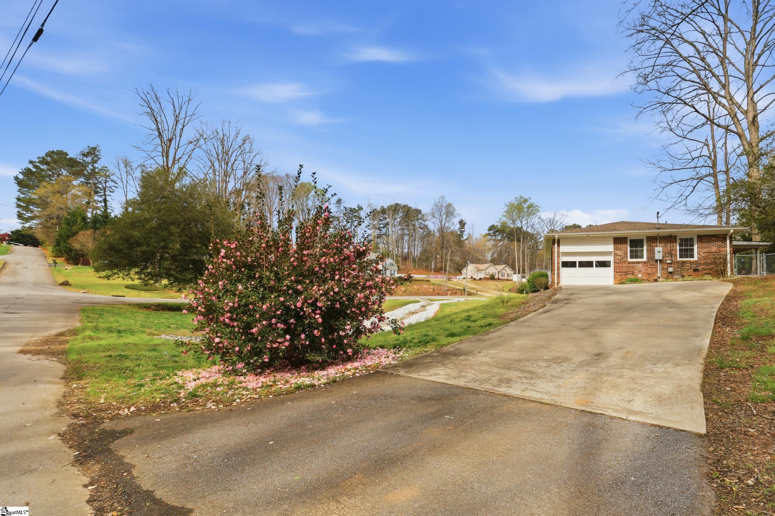 223 Meadow Lane Easley, SC 29642 - Photo 34 of 42