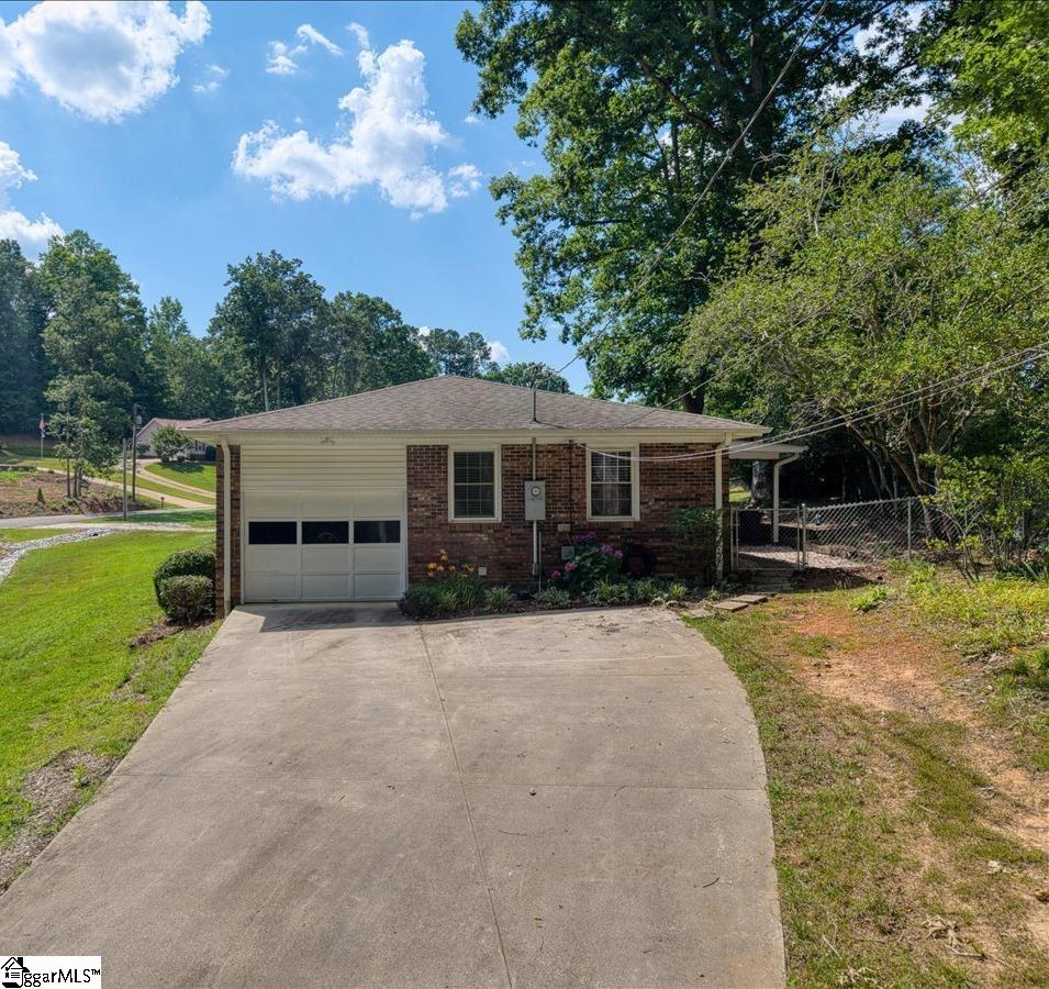 223 Meadow Lane Easley, SC 29642 - Photo 35 of 42