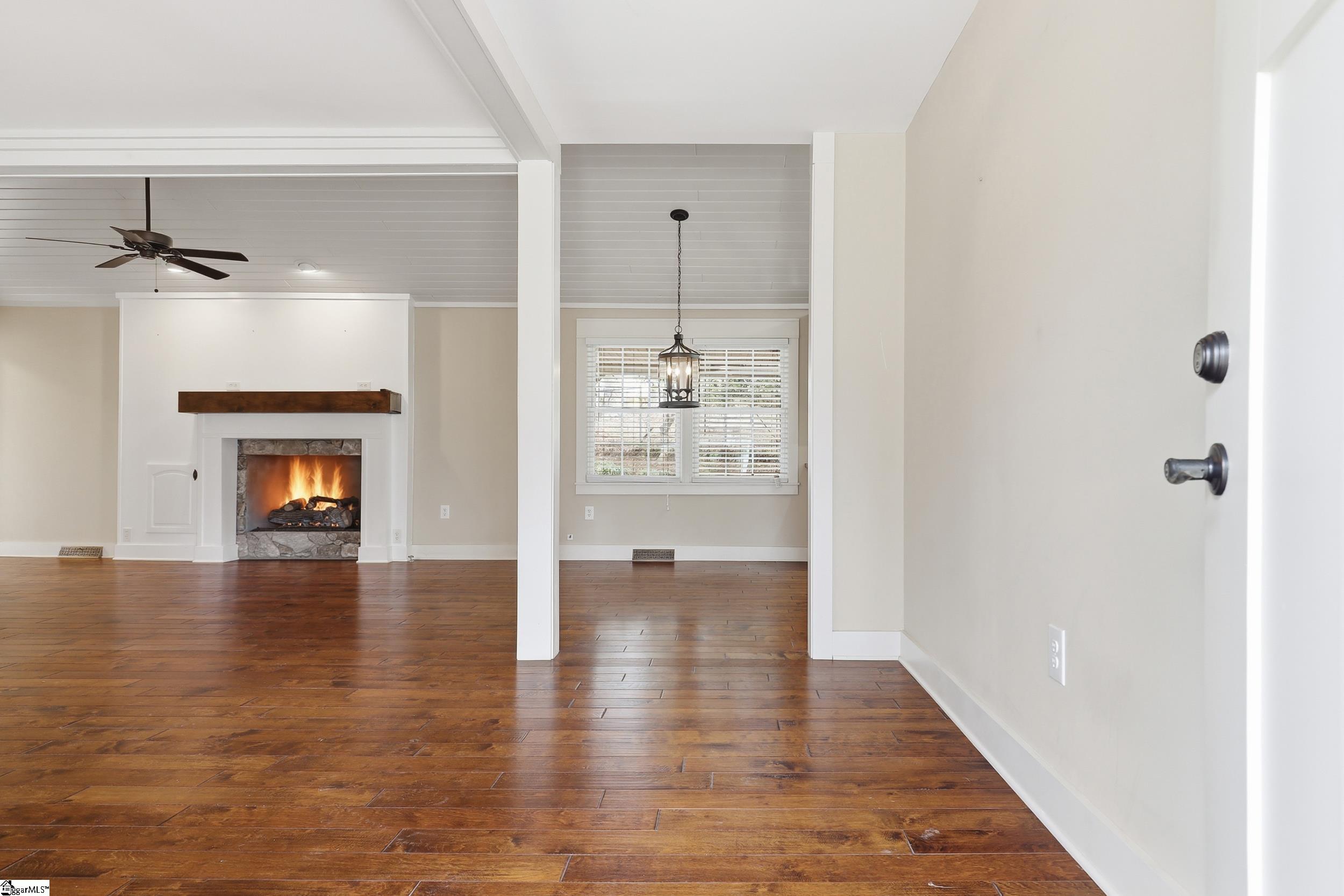 223 Meadow Lane Easley, SC 29642 - Photo 4 of 42
