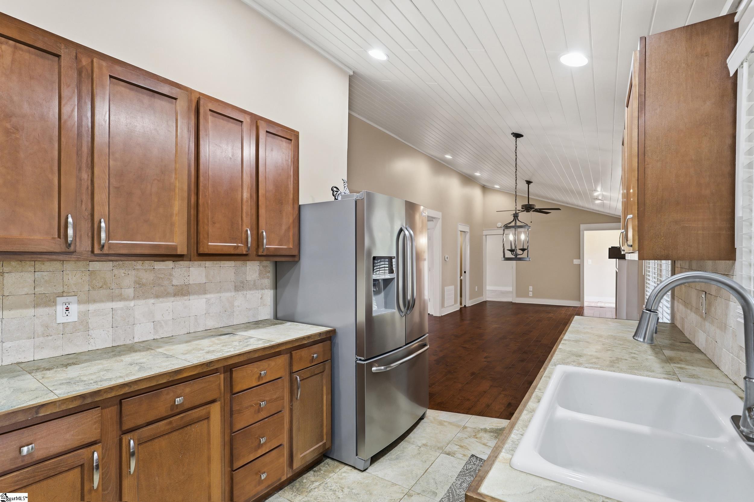 223 Meadow Lane Easley, SC 29642 - Photo 9 of 42