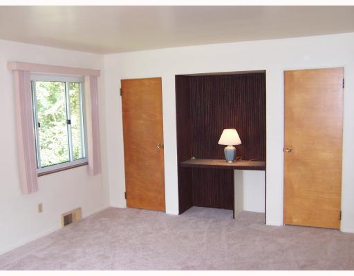 293 Lincoln Hall Road Elizabeth, PA 15037 - Photo 7 of 18 Master Bedroom.
