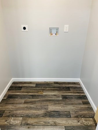 52 Nelson Avenue Springfield, MA 01109 - Photo 10 of 21 Gallery Image 10