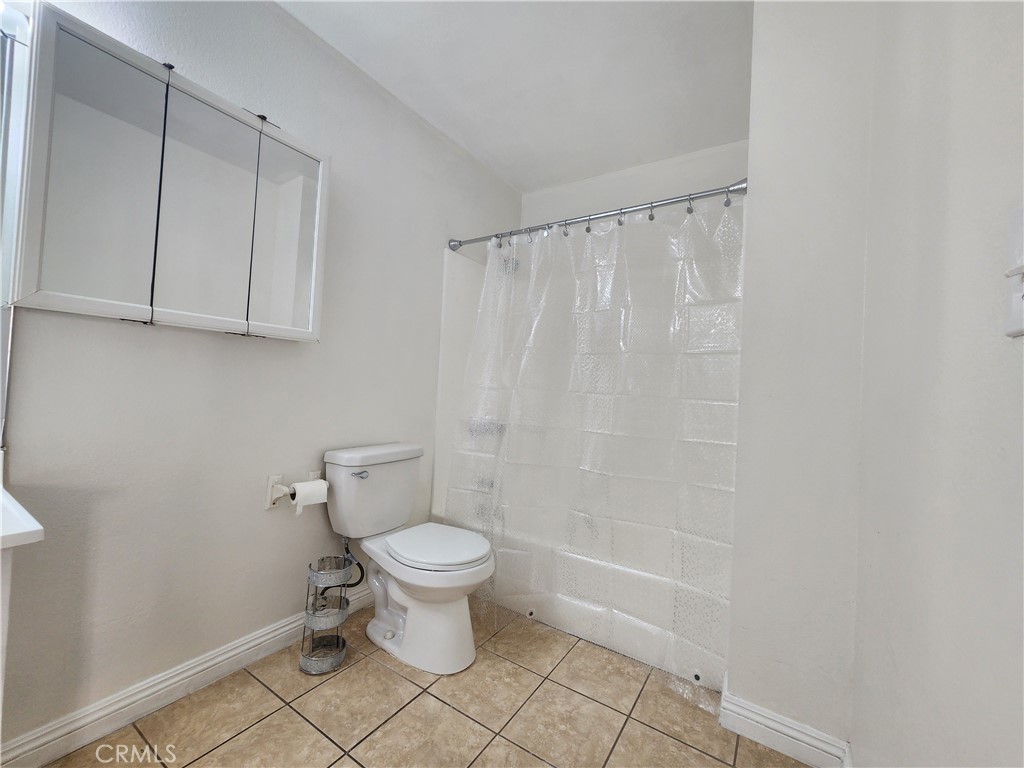 14006 Vanowen Street Van Nuys, CA 91405 - Photo 12 of 20