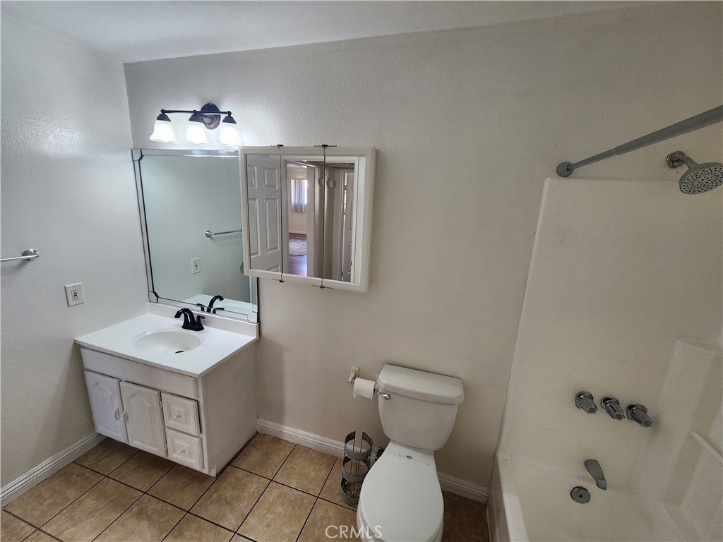 14006 Vanowen Street Van Nuys, CA 91405 - Photo 14 of 20