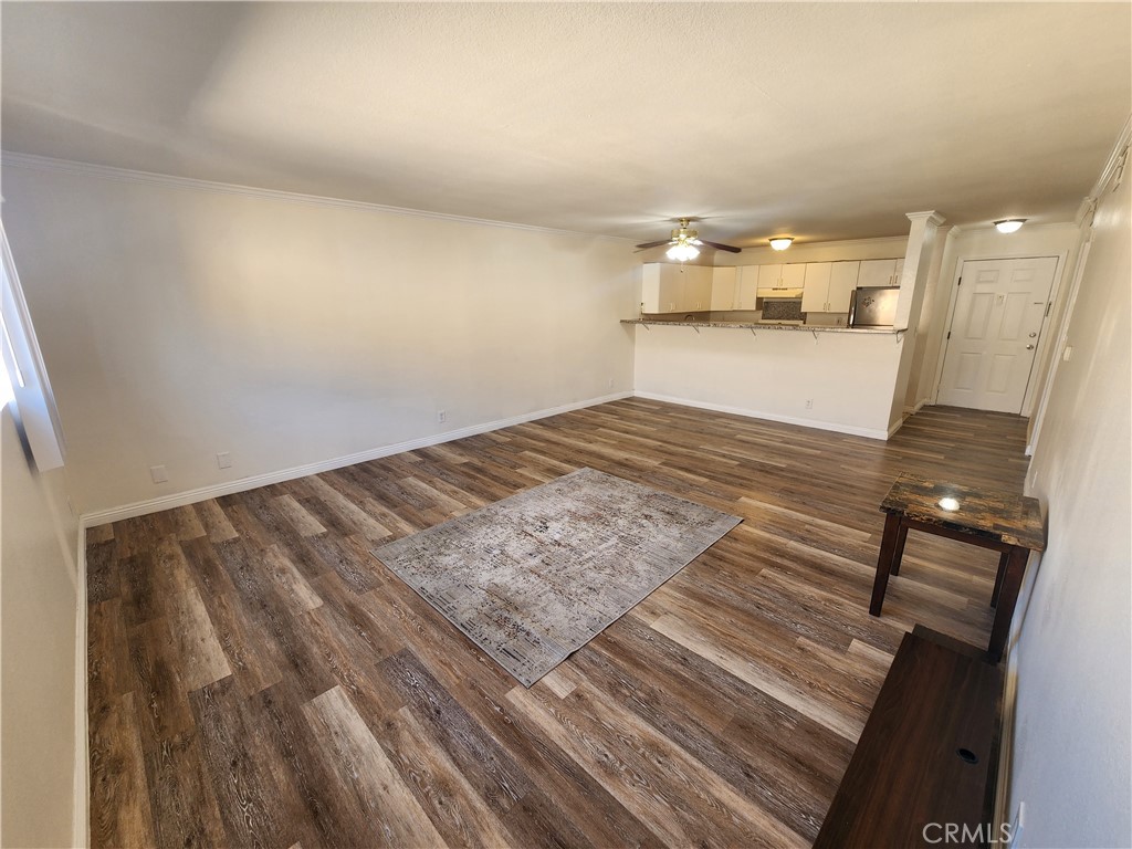 14006 Vanowen Street Van Nuys, CA 91405 - Photo 6 of 20