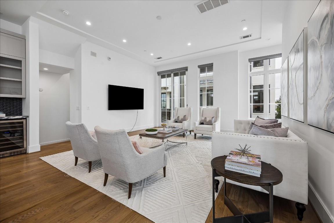 2326 Bissonnet Street Houston, TX 77005 - Photo 12 of 36