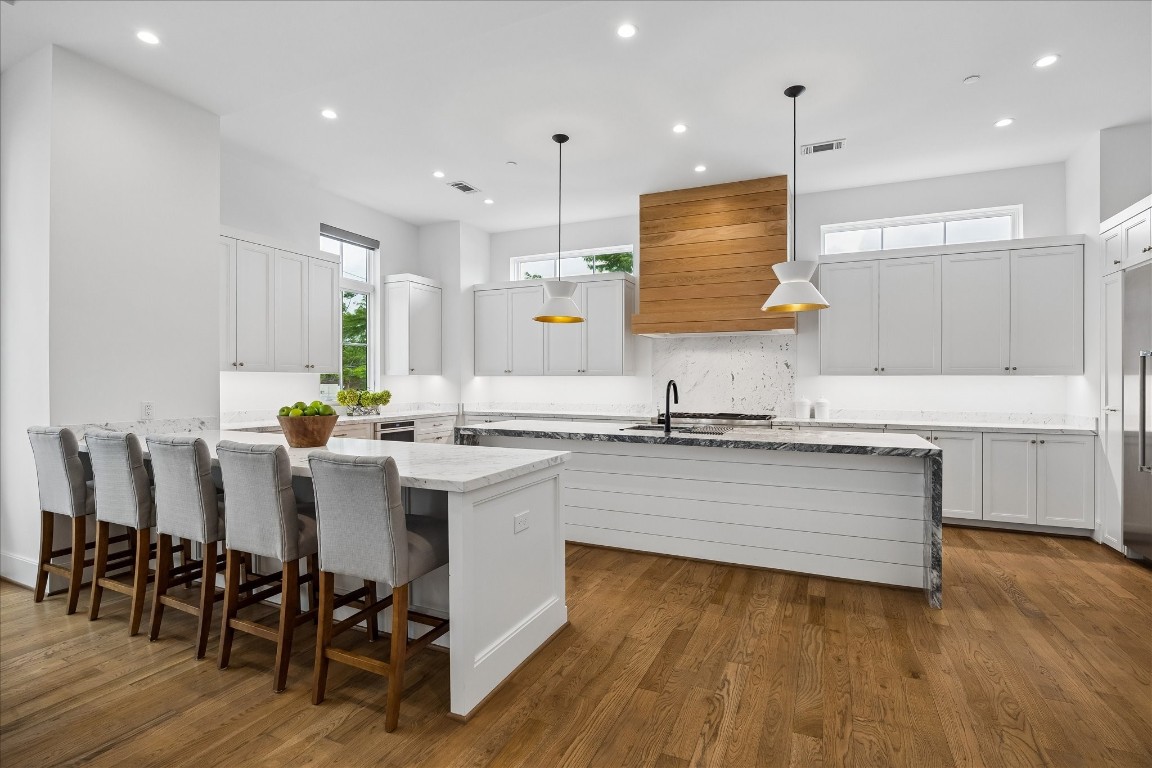 2326 Bissonnet Street Houston, TX 77005 - Photo 13 of 36