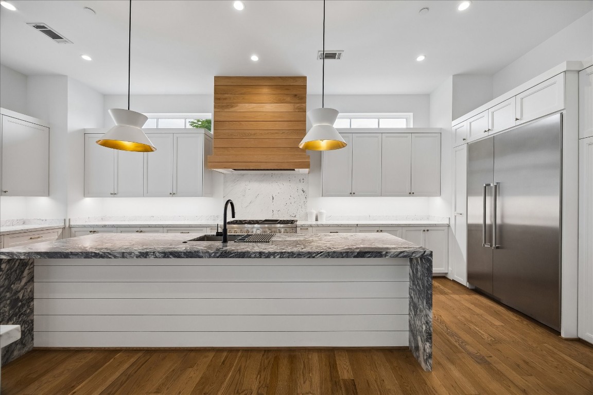 2326 Bissonnet Street Houston, TX 77005 - Photo 14 of 36