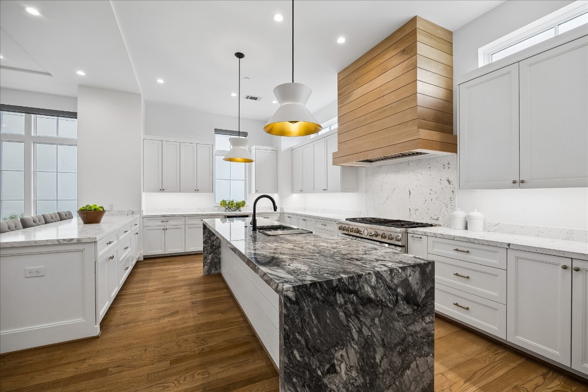 2326 Bissonnet Street Houston, TX 77005 - Photo 15 of 36