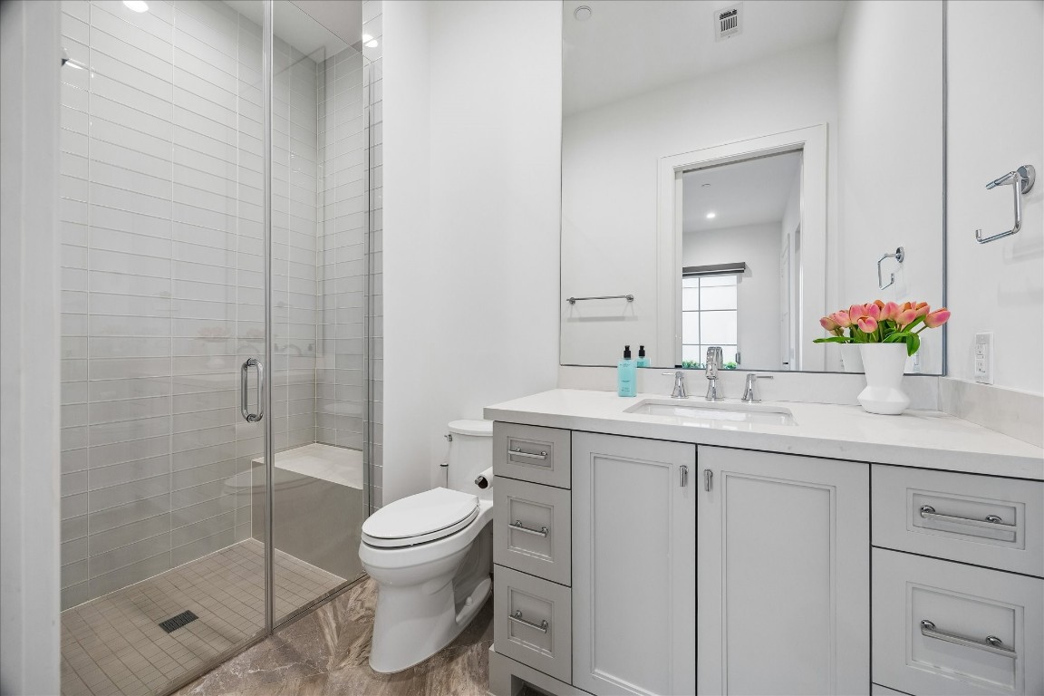 2326 Bissonnet Street Houston, TX 77005 - Photo 29 of 36