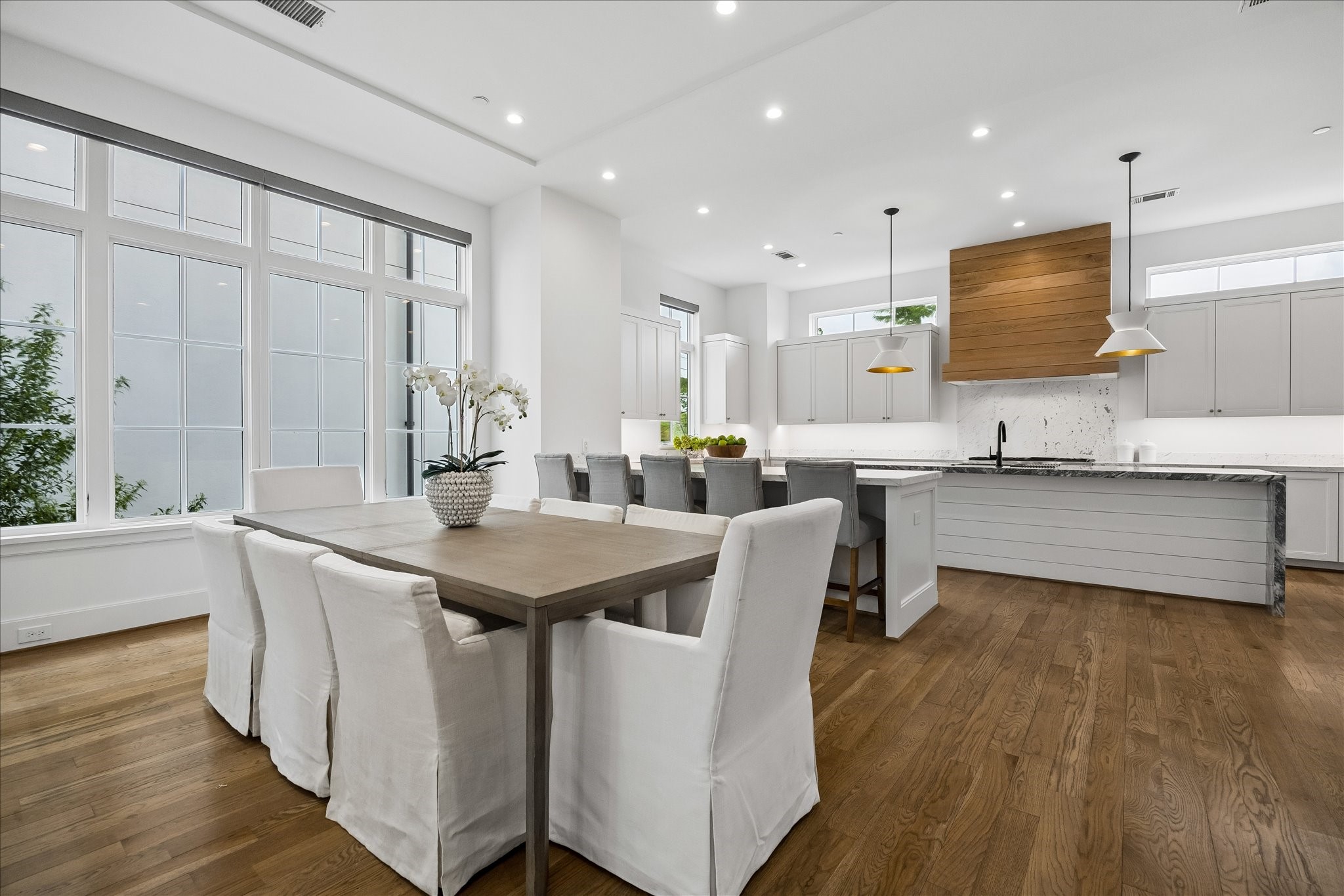 2326 Bissonnet Street Houston, TX 77005 - Photo 8 of 36