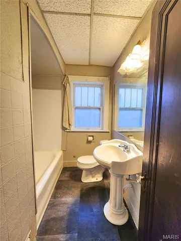 $70,000 | 800 North 24th Street, East St. Louis, IL 62205