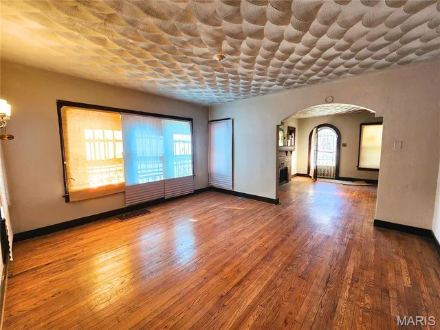 $70,000 | 800 North 24th Street, East St. Louis, IL 62205