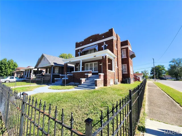 $70,000 | 800 North 24th Street, East St. Louis, IL 62205
