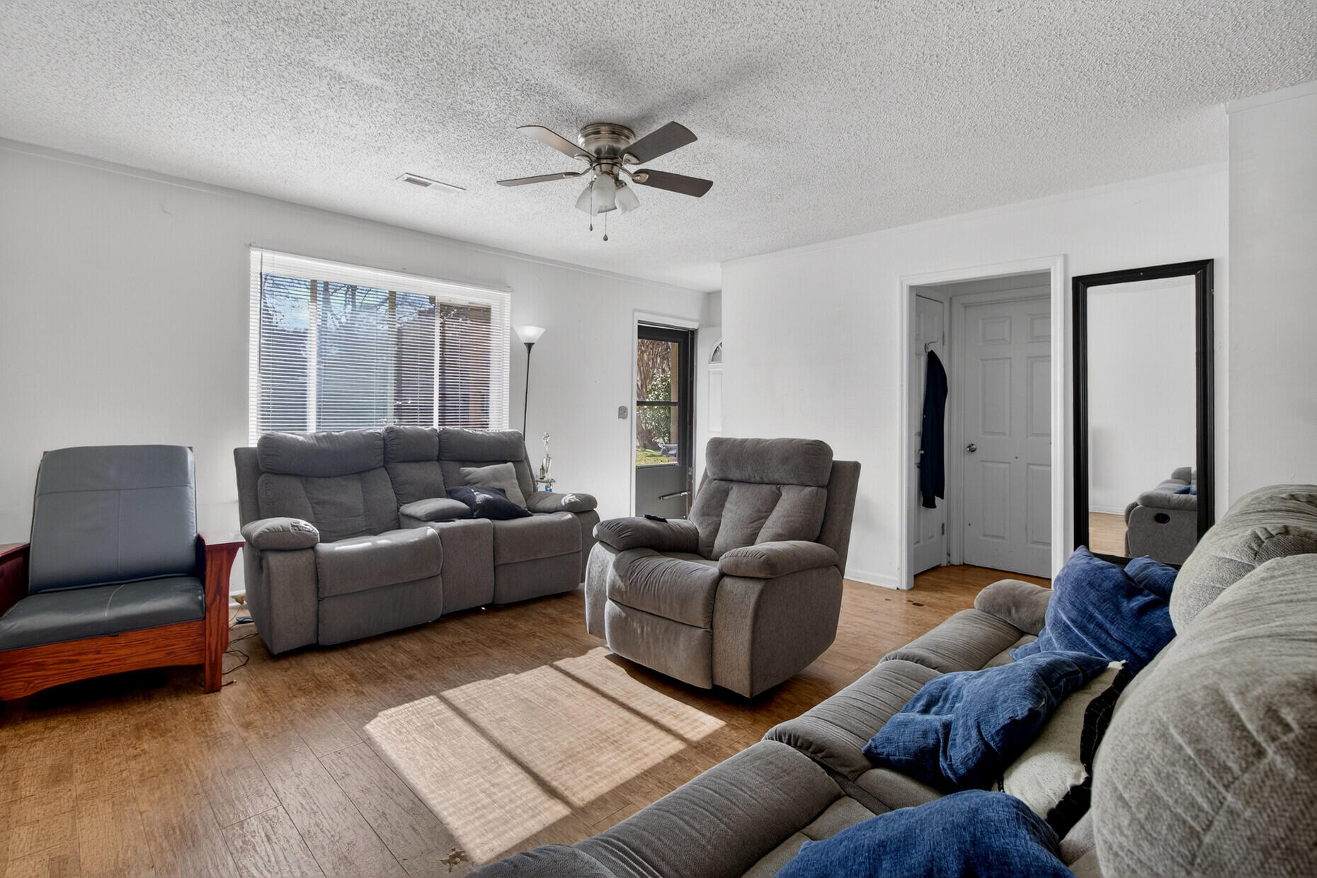 809 Sandpiper Drive Ladson, SC 29456 - Photo 9 of 30 09_9_mls (2) (1)