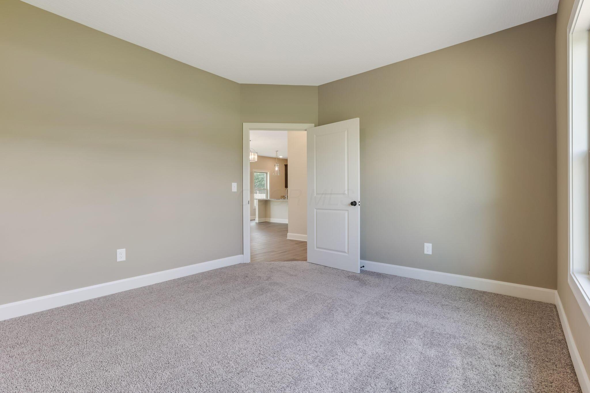 9007 Columbia Road Southwest Pataskala, OH 43062 - Photo 26 of 70 Entry level office/flex space