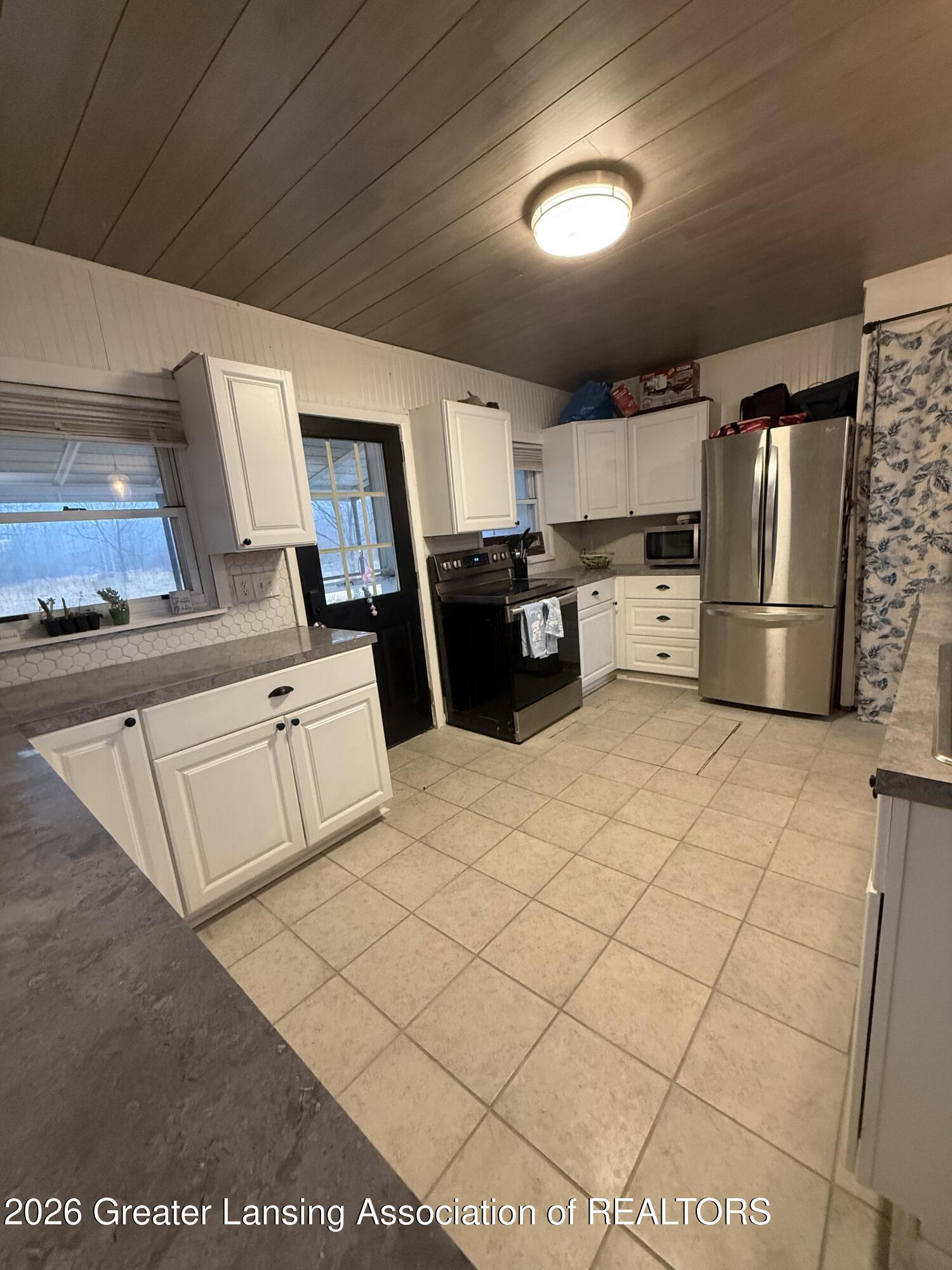 1815 Hamilton Road Okemos, MI 48864 - Photo 11 of 31 IMG_2052 copy