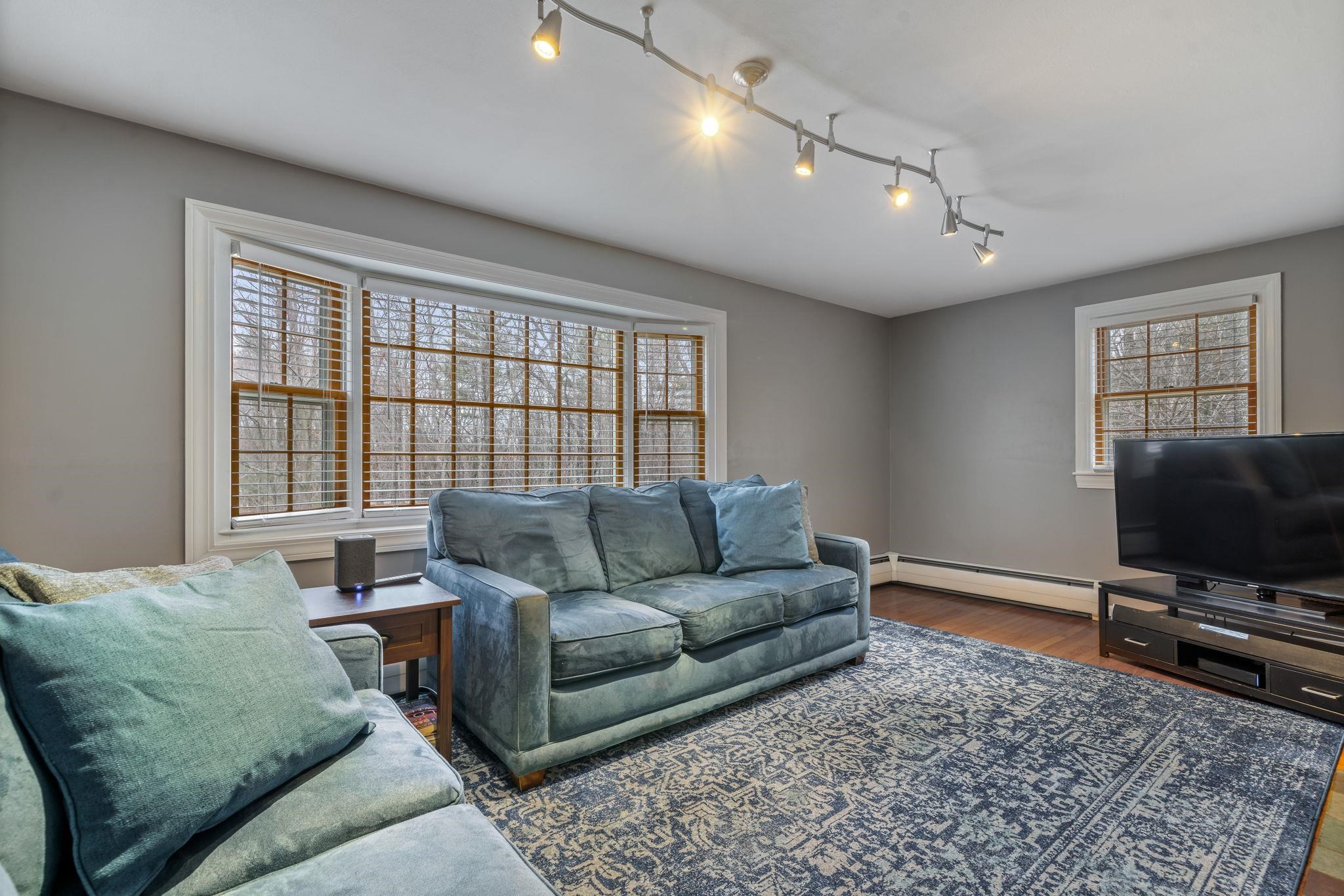 25 Ridgewood Drive Bow, NH 03304 - Photo 15 of 34