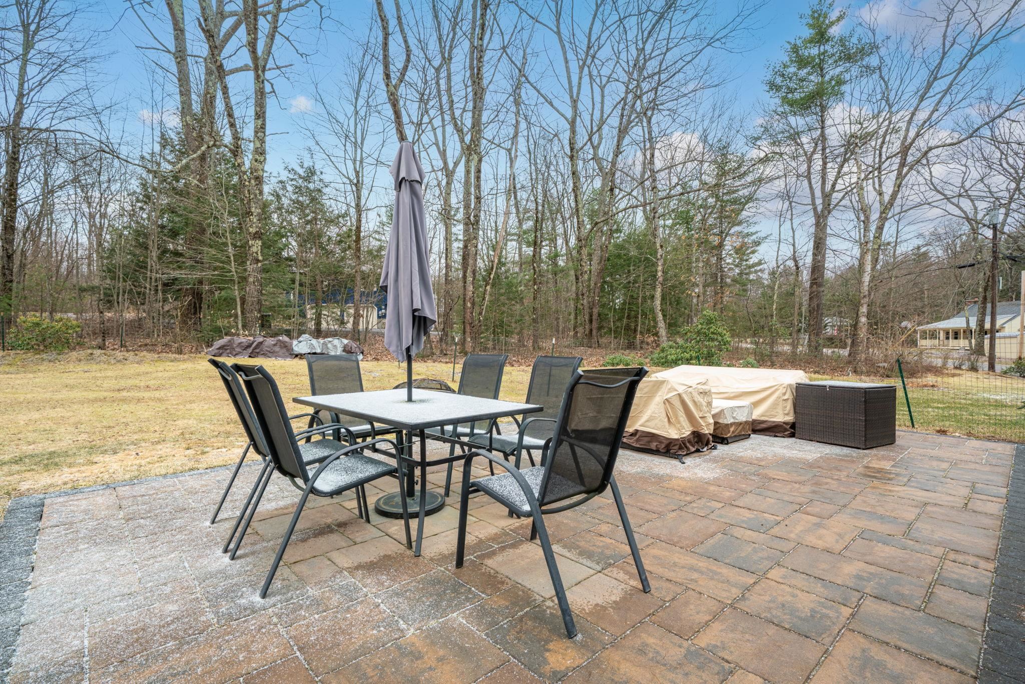 25 Ridgewood Drive Bow, NH 03304 - Photo 4 of 34