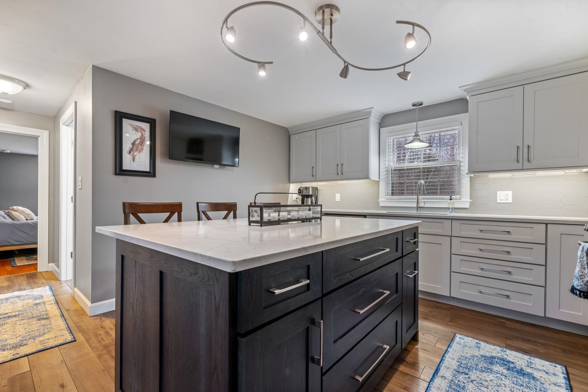 25 Ridgewood Drive Bow, NH 03304 - Photo 10 of 34