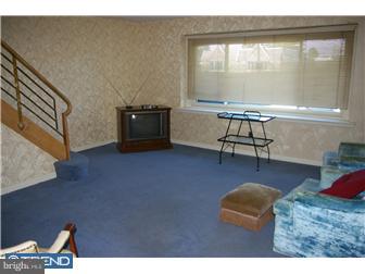 1729 Fox Chase Road Philadelphia, PA 19152 - Photo 5 of 10 Gallery Image 5