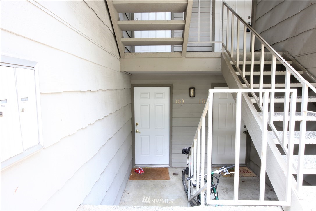 12119 Bel-Red Road, Unit B103 Bellevue, WA 98005 - Photo 3 of 24